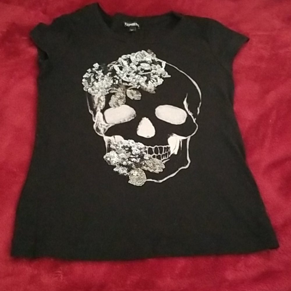 Express Sequin Skull Tee